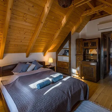 Birtok Royal Apartmanhaz Tagyon