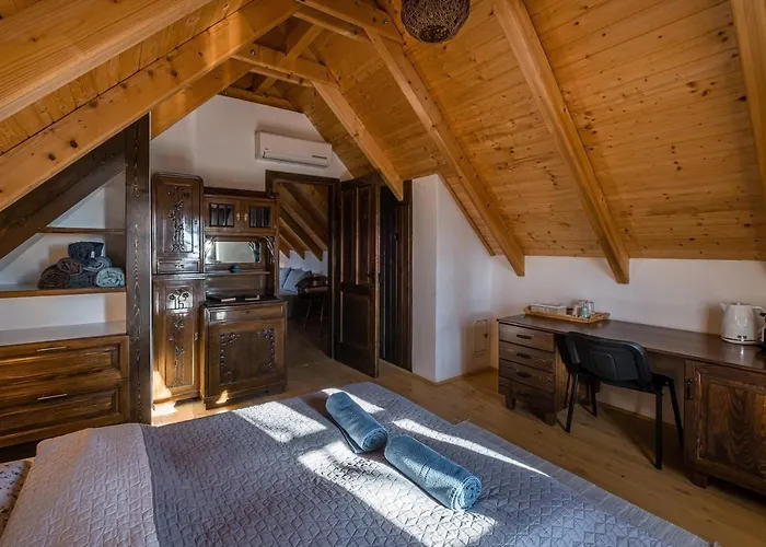 Couette-café Birtok Royal Apartmanhaz Tagyon