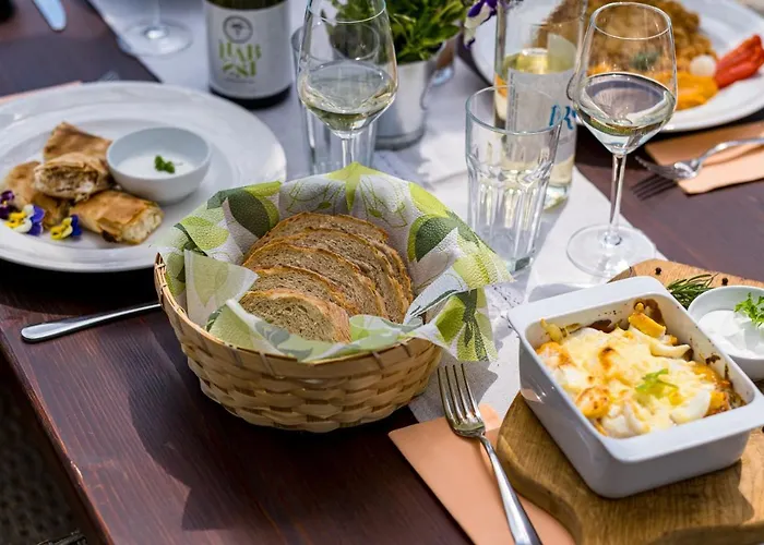 Birtok Royal Apartmanhaz B&B Tagyon